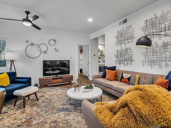 5th image of 930 N Mesa Dr Unit 1074