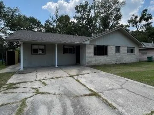 223 Hummingbird Ln, Slidell, LA 70458