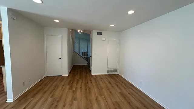 329 Regis Ave — Photo 18