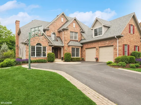 133 Beech Dr, Lake Zurich, IL 60047