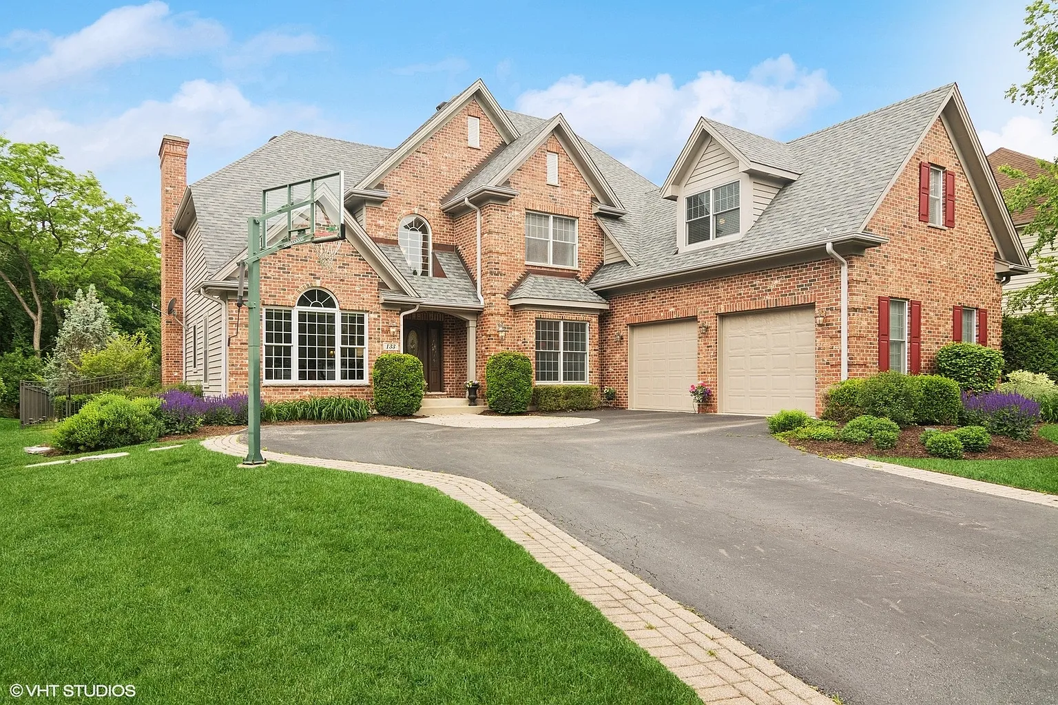 133 Beech Dr photo 1