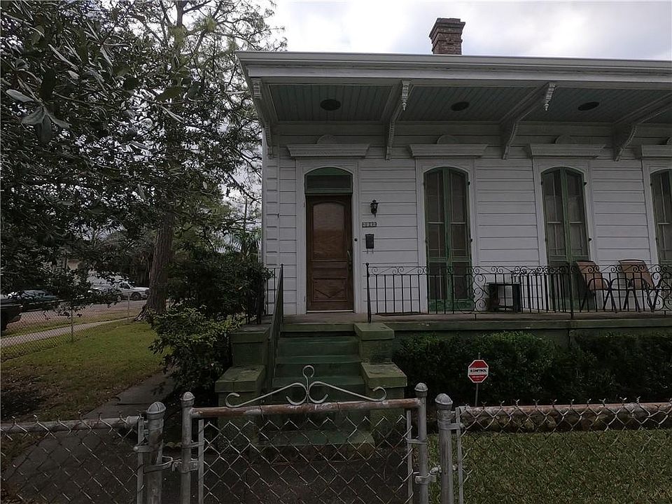 1st image of 2942 Grand Ave