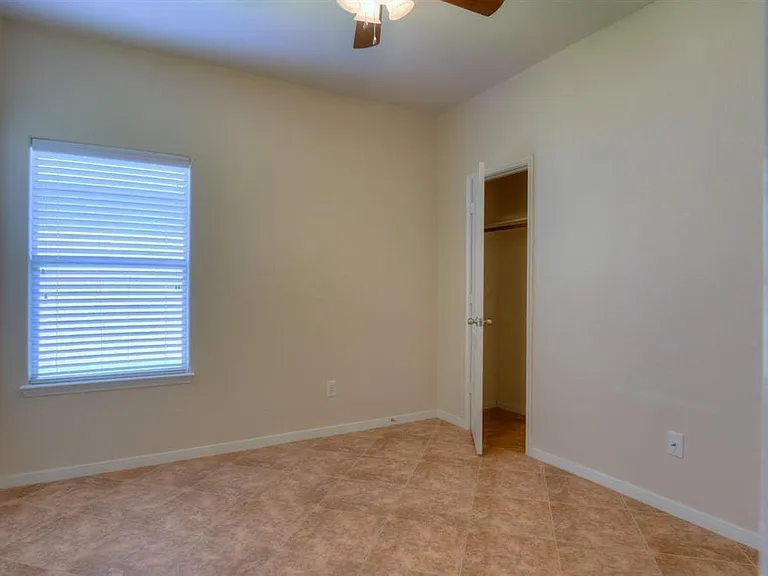 4711 Bellows View Dr — Photo 25