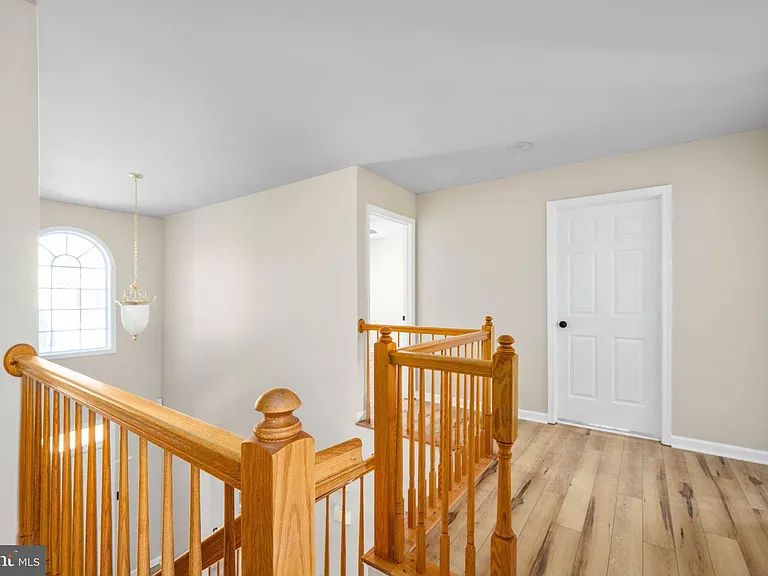 9320 Birch Cliff Dr — Photo 49