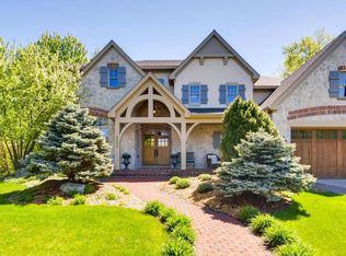4660 Pinetree Curv, Eagan, MN 55122