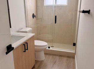 821 SE 9th Ave, Hialeah, FL 33010