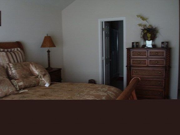 4th image of 2236 Independence Dr