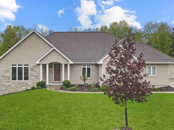 428 Hidden Ridges Way, Combined Locks, WI 54113