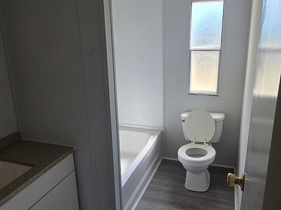 4th image of 149 Easy St