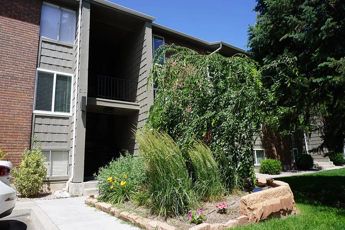 Building Photo - 406 E 3335 S #15