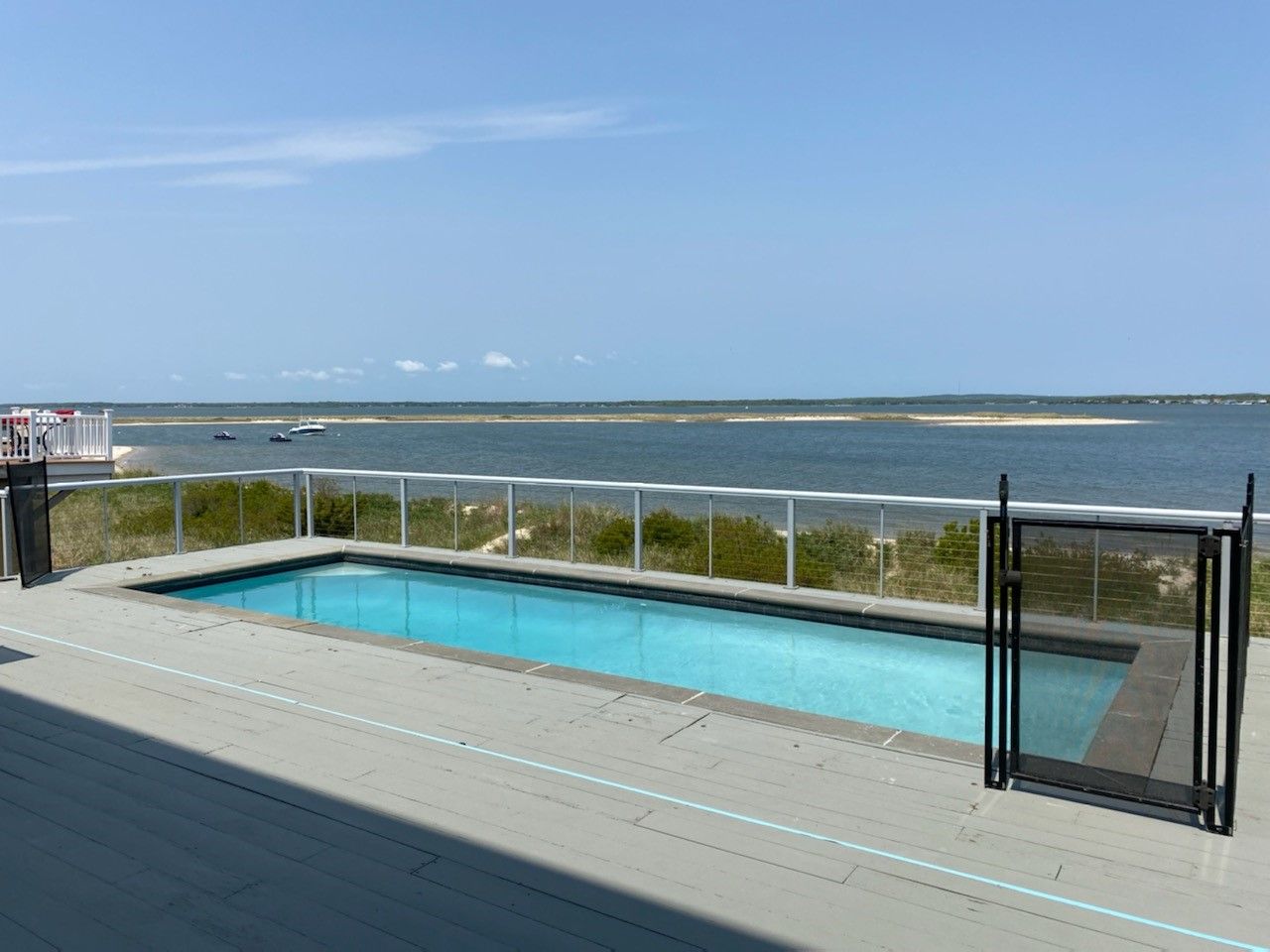  Bayfront Swimming Pool