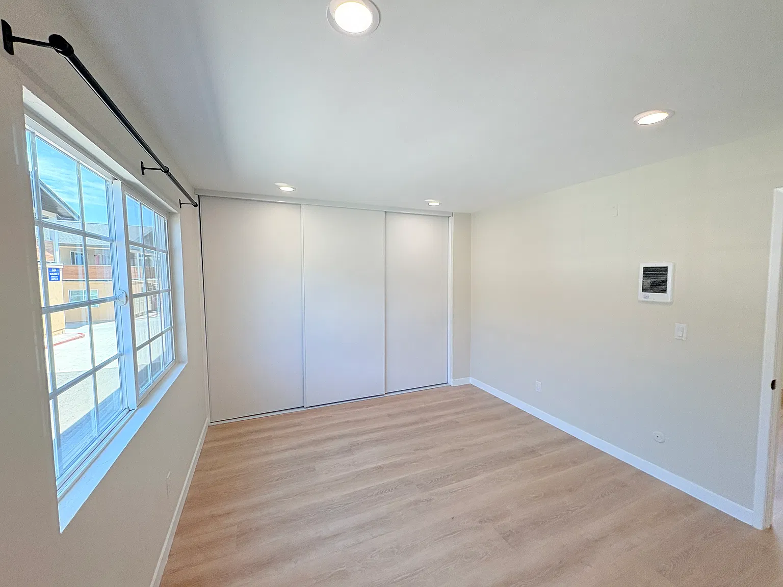 1 bed, 600 sqft, $2,300 — Photo 4