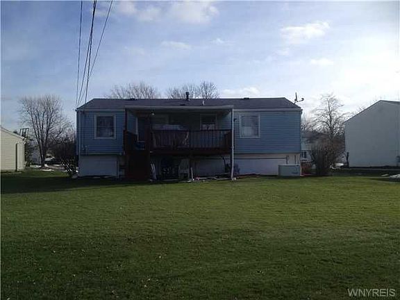 2nd image of 121 Theresa Ct