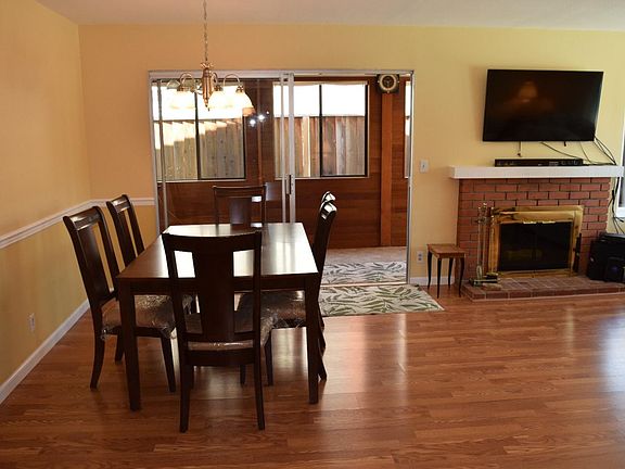 5th image of 144 Nashua Ct