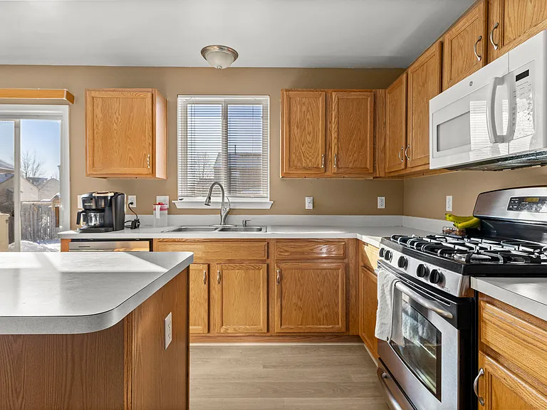 7164 Richmond Dr — Photo 15