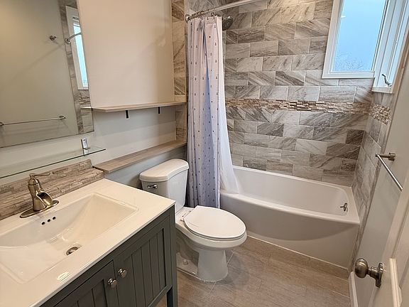 3rd image of 1175 North Ave #3