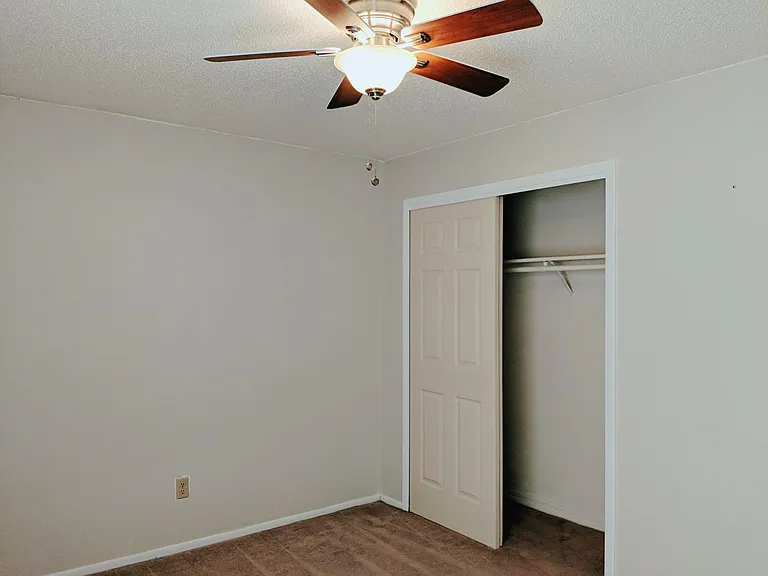 9502 Graystoke Ln — Photo 7