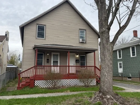 109 Furnace Ave, Oneida, NY 13421