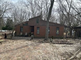 2502 N Cunningham Ave, Urbana, IL 61802