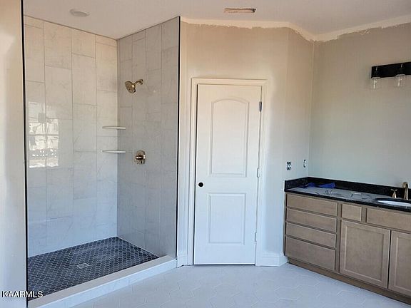 4th image of 9013 Chandlers Cove Ln