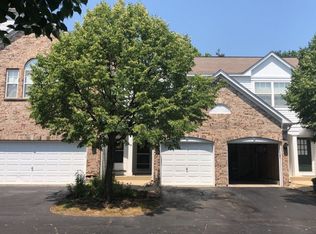 2829 Stonewater Dr, Naperville, IL 60564