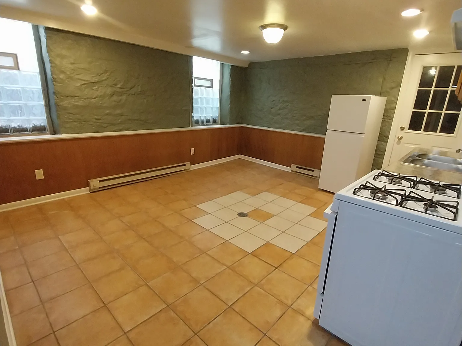 1 bed, 500 sqft, $799 — Photo 3