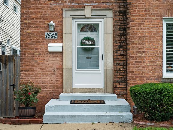 2nd image of 1542 N 22nd Ave #1542