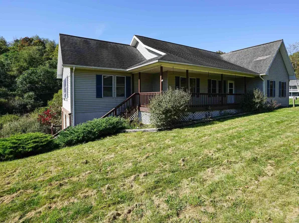 353 Evergreen Dr, Buckhannon, WV 26201