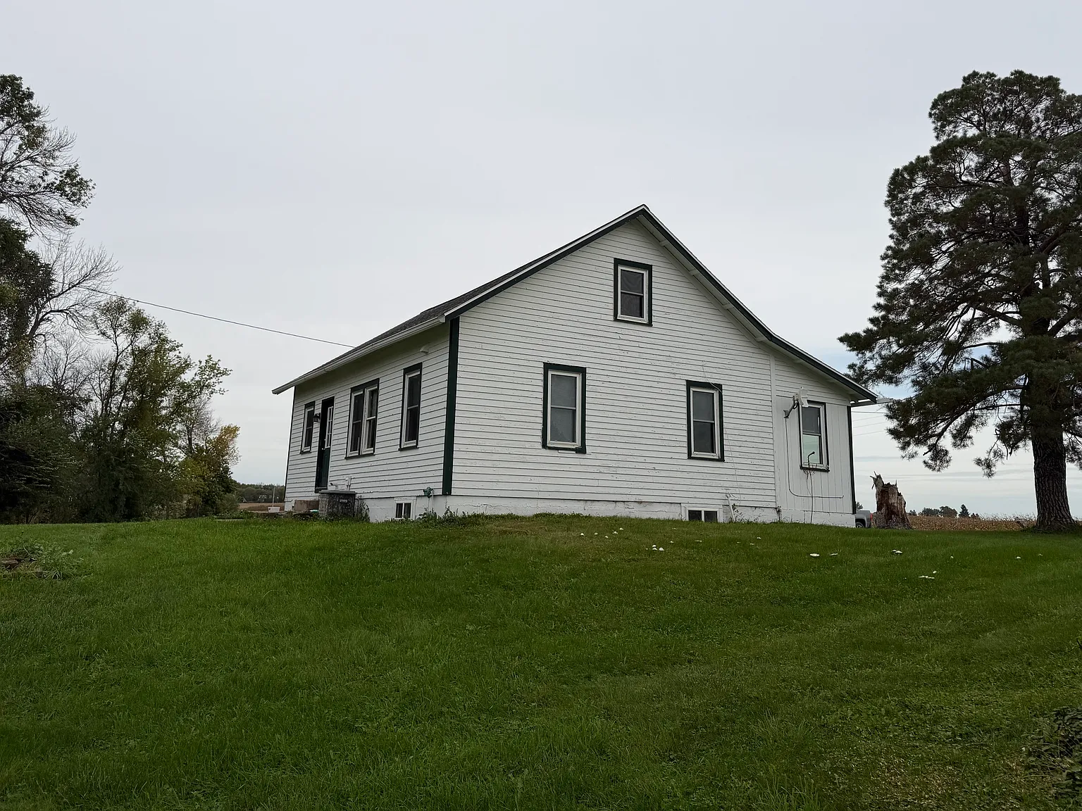 2 bed, 1500 sqft, $1,450 — Photo 1