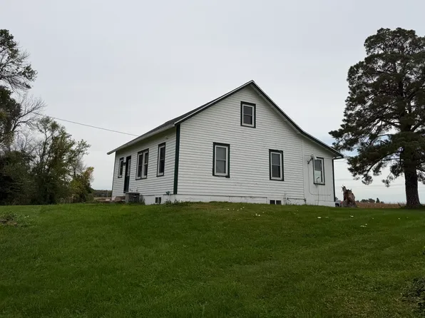 10669 110th St, Le Roy, MN 55951