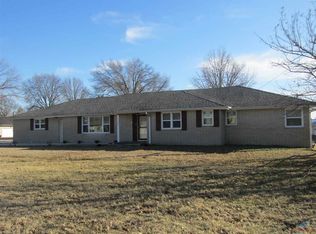 1502 E Franklin St, Clinton, MO 64735