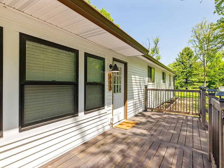 665 E Ridge Rd — Photo 38