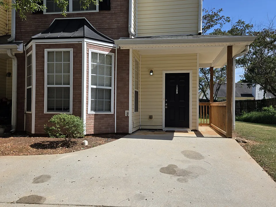 2393 Brianna Dr