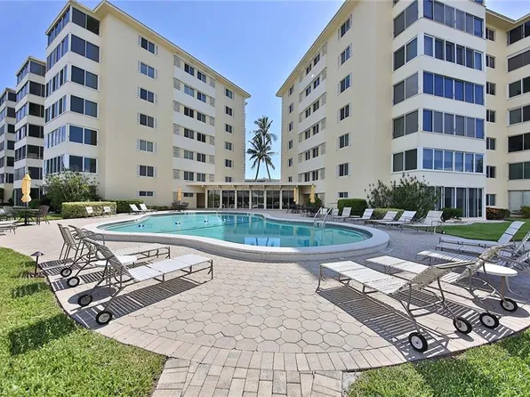 (undisclosed Address), Naples, FL 34103
