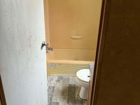 5th image of 190 George Ln