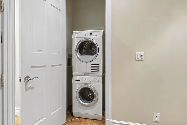 Rented by Cooper & Cooper Real Estate | media 17