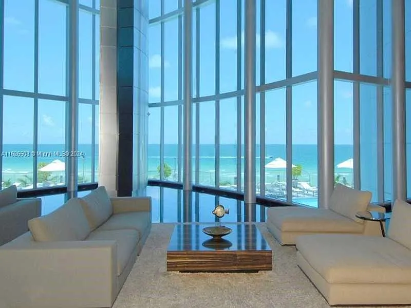 17001 Collins Ave #4504