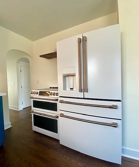 All brand new, adorable appliances