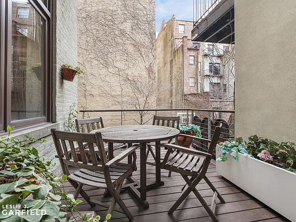 4th image of 306 W 78th St APT 1