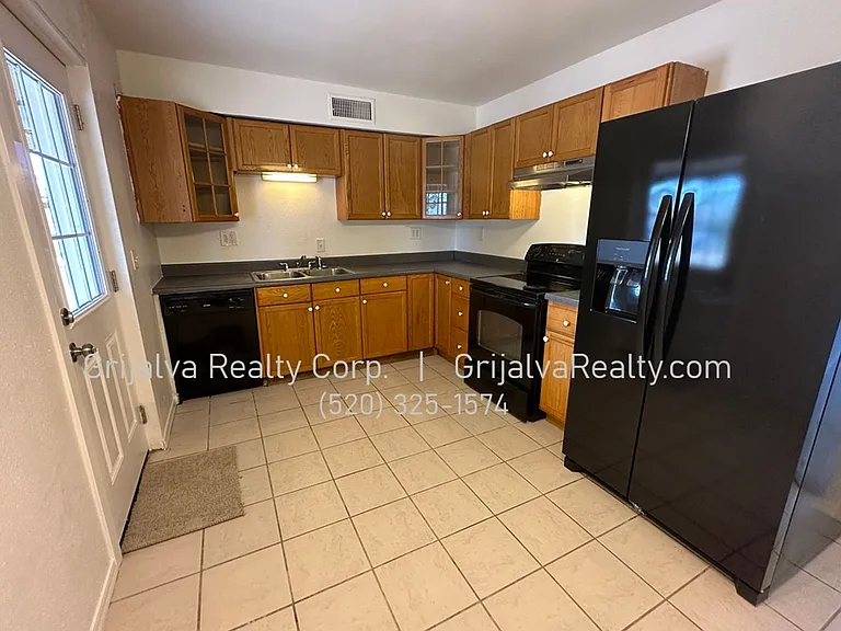 6850 E Lurlene Dr — Photo 3