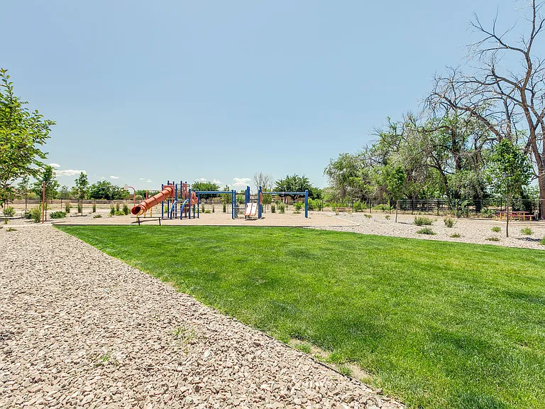 Valley Apartments — Photo 17