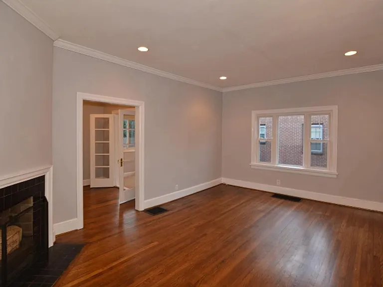 316 Coventry Rd — Photo 2