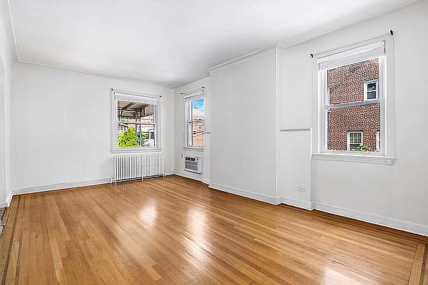 1st image of 2322 Tenbroeck Ave Floor 2