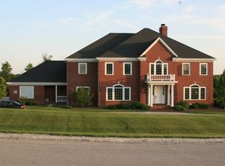 N89W25217 Highland Preserve Ct, Lisbon, WI 53089