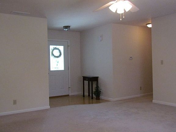 3rd image of 220 W Douglas St
