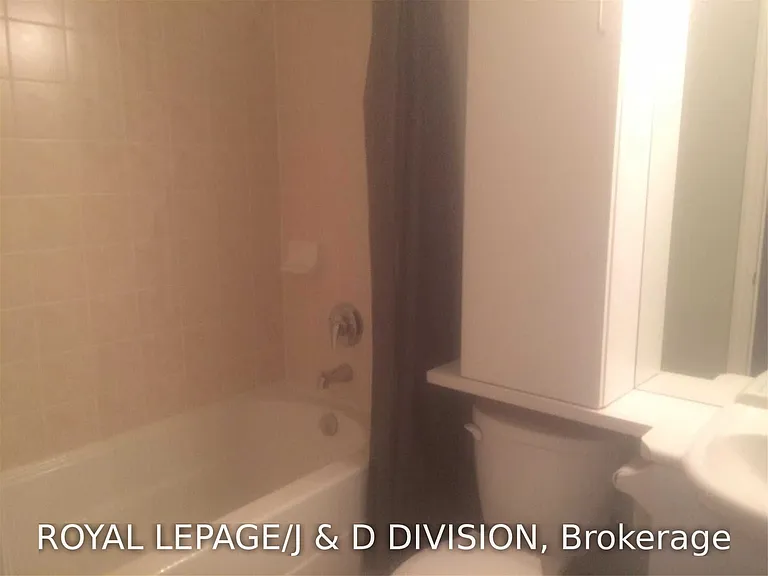1801 Bayview Ave #102 — Photo 19