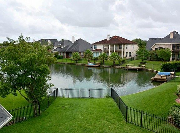3rd image of 14347 Jaubert Ct