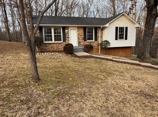 209 Woodlawn Dr, Dickson, TN 37055