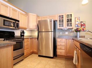 651 Sandpiper Trl, Cottage Grove, WI 53527