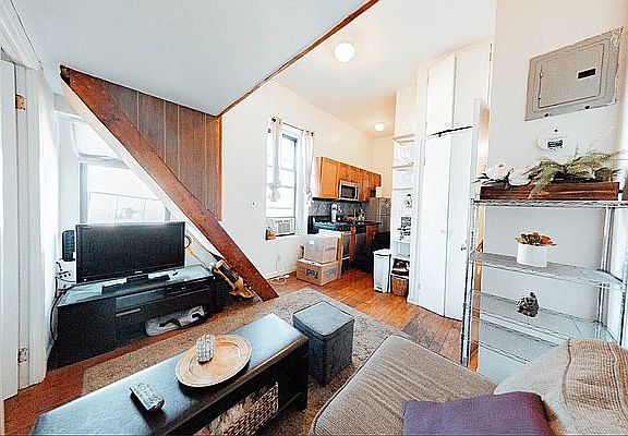 4th image of 168 Stanton St #5D